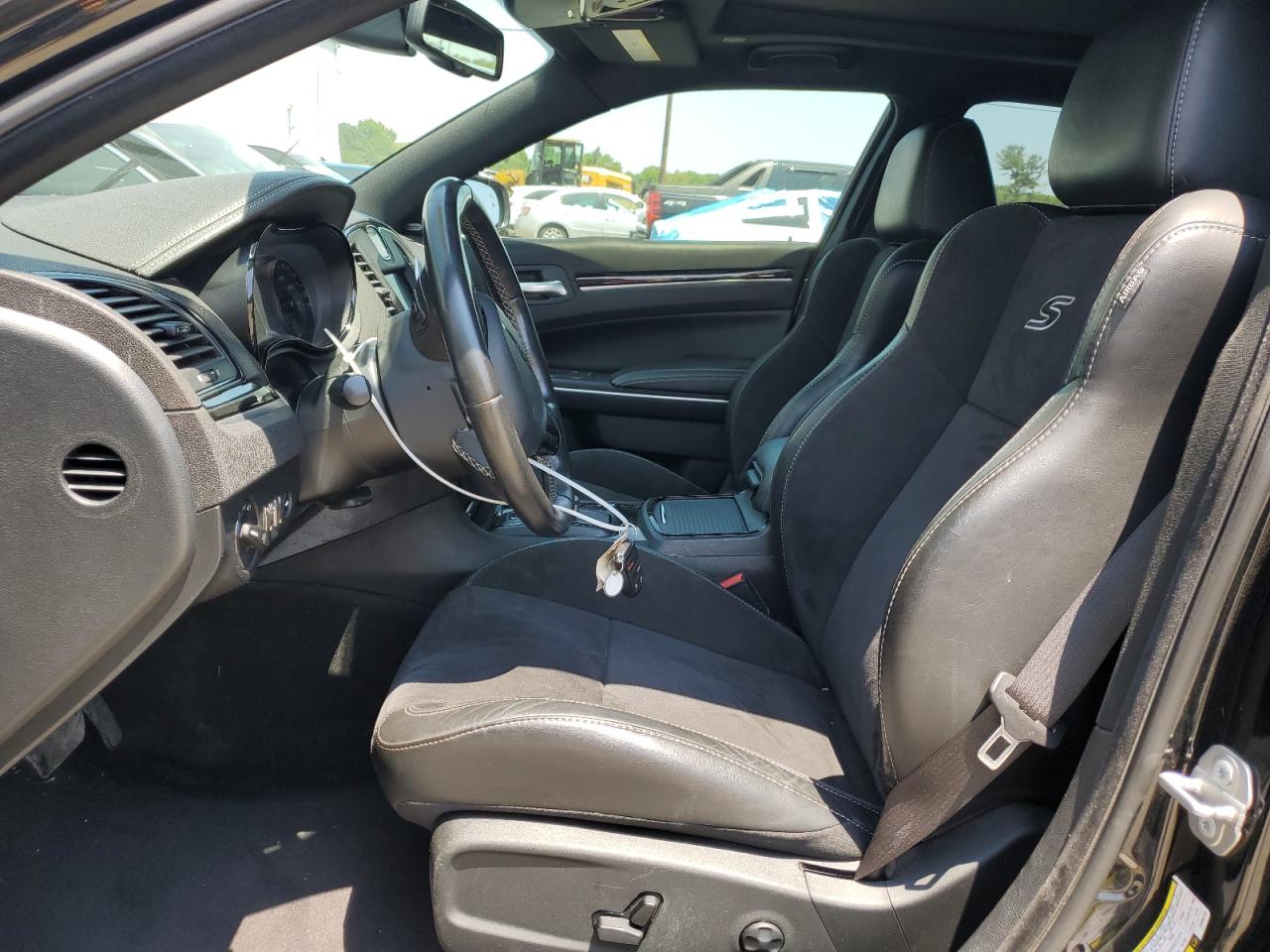 2C3CCAGG8JH309102 2018 Chrysler 300 S