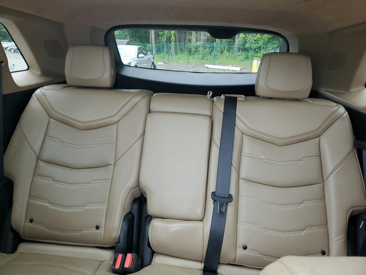 1GYKNFRS7HZ129520 2017 Cadillac Xt5 Platinum