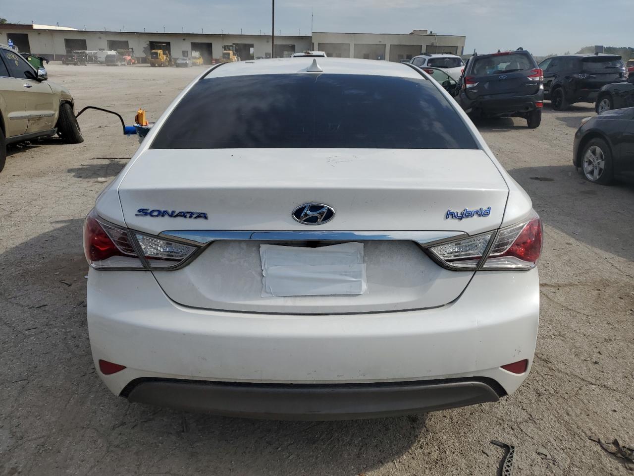 2012 Hyundai Sonata Hybrid vin: KMHEC4A43CA025961