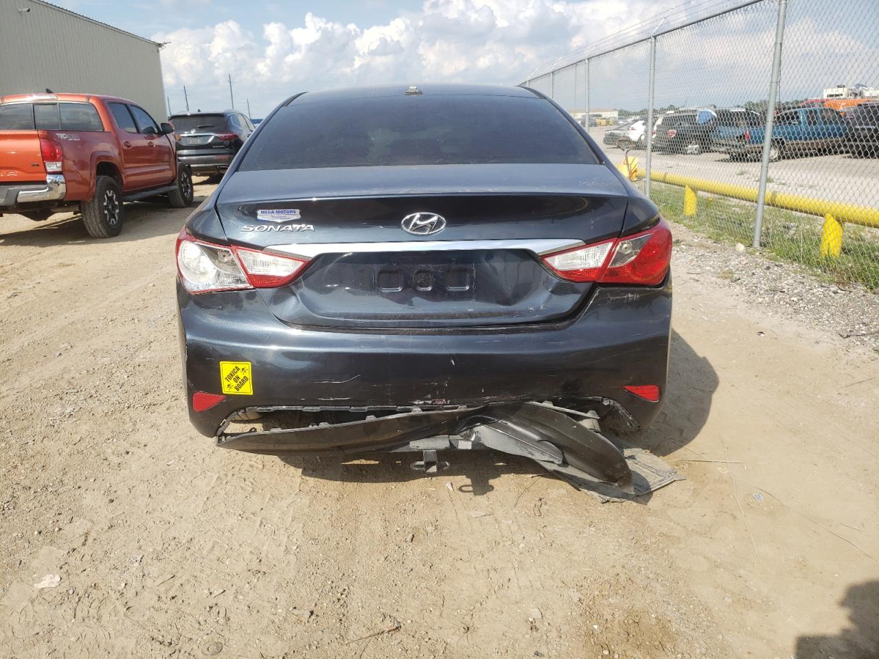 2014 Hyundai Sonata Gls vin: 5NPEB4AC9EH929579