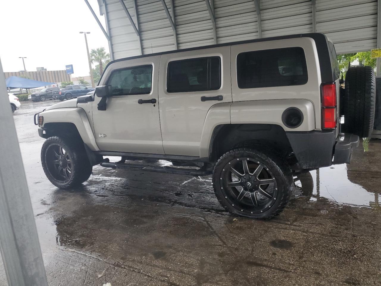 2012 Hummer H3 vin: 5GTDN13E878255788