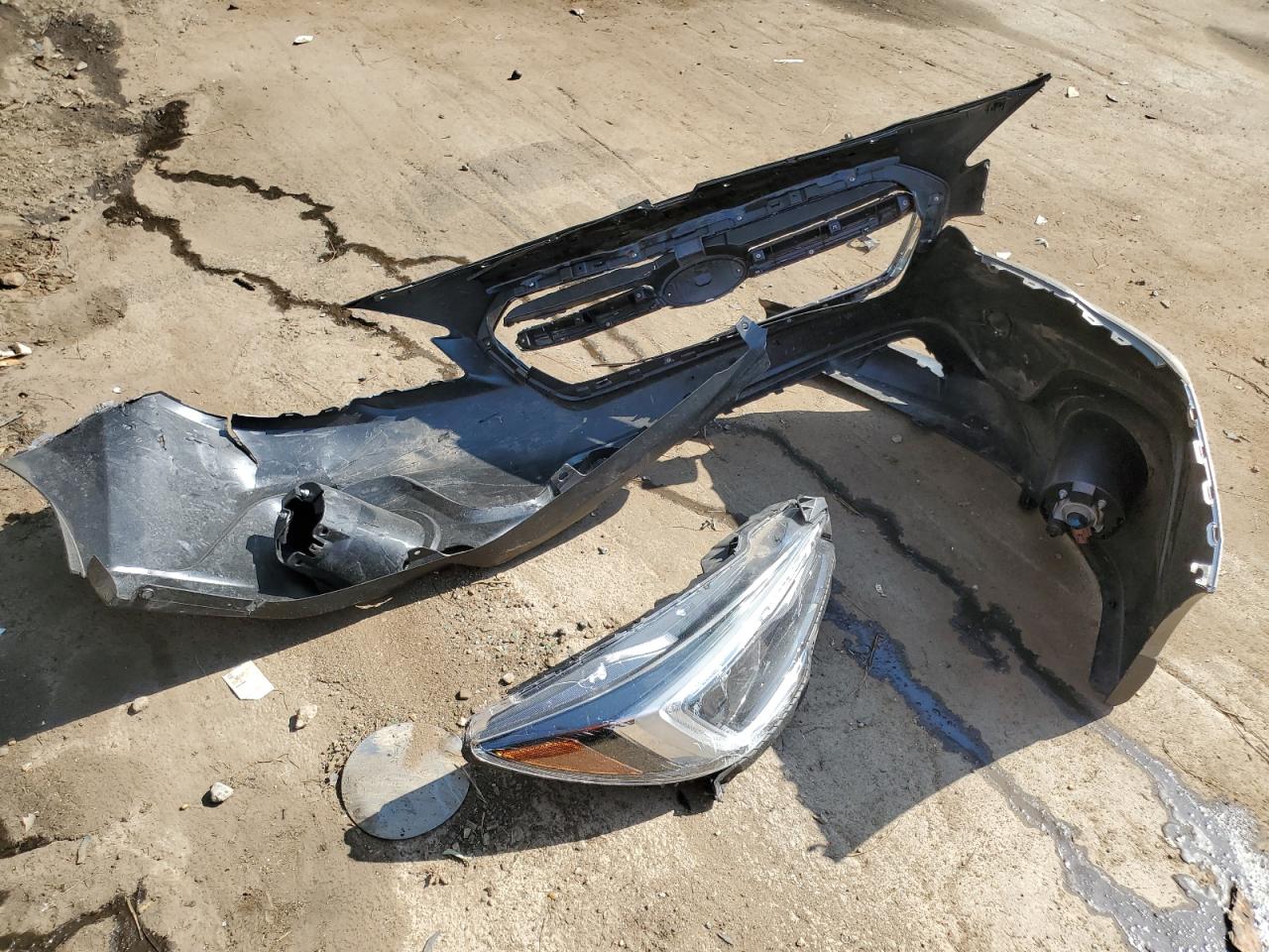 4S4BSENC6J3217681 2018 Subaru Outback 3.6R Limited