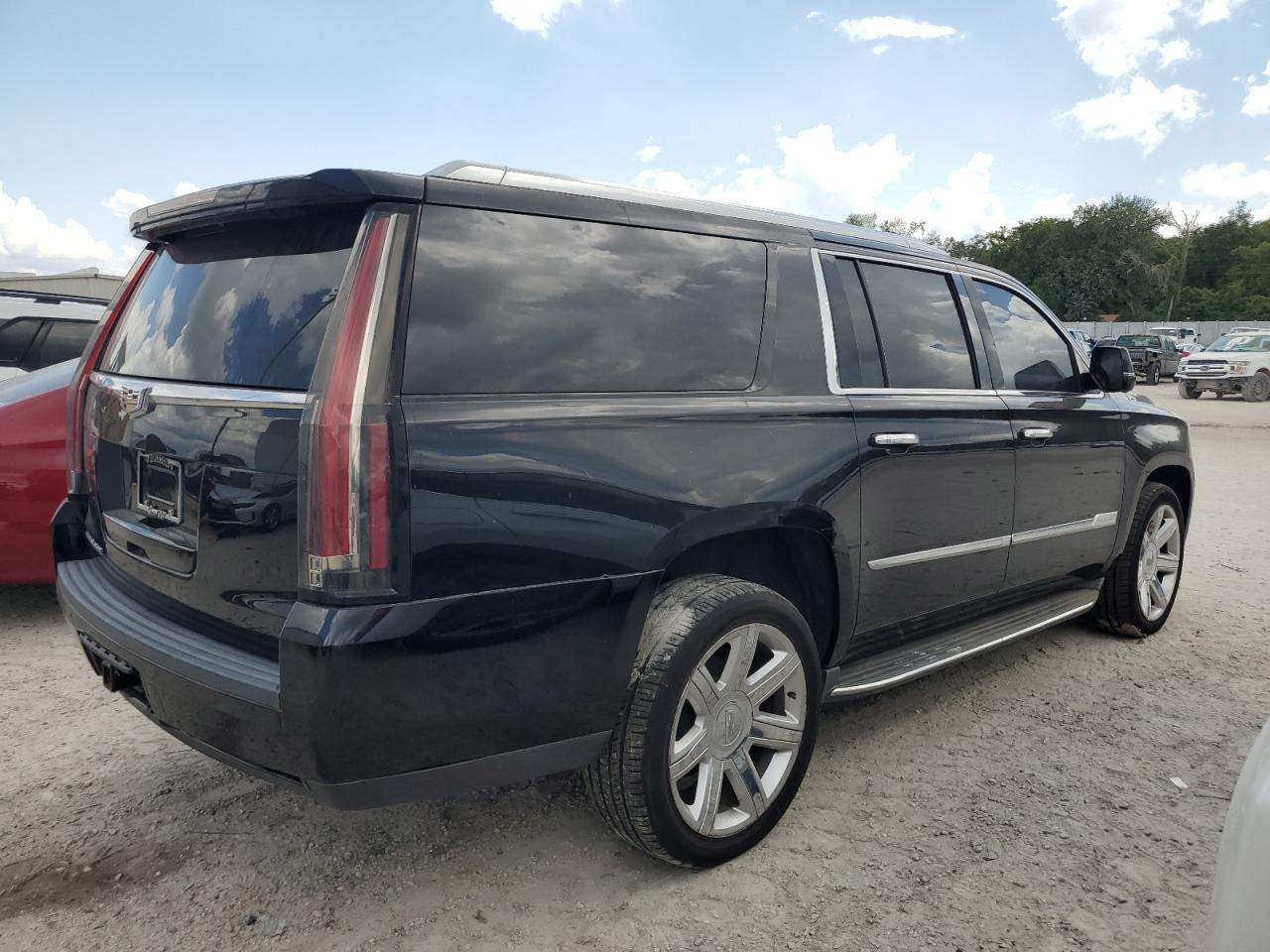 2016 Cadillac Escalade Esv Luxury vin: 1GYS3HKJ7GR146187