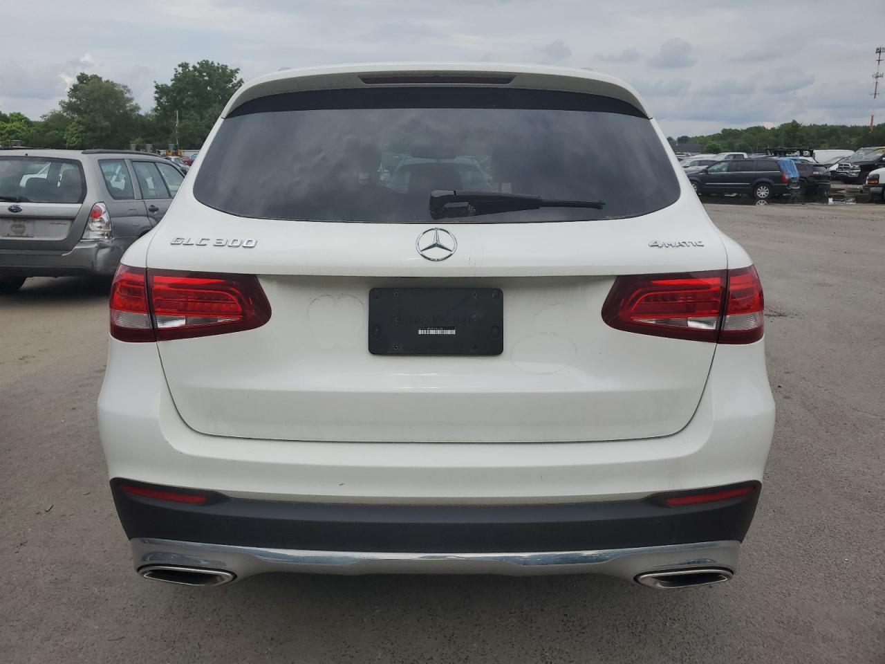 WDC0G4KB9KV165160 2019 Mercedes-Benz Glc 300 4Matic