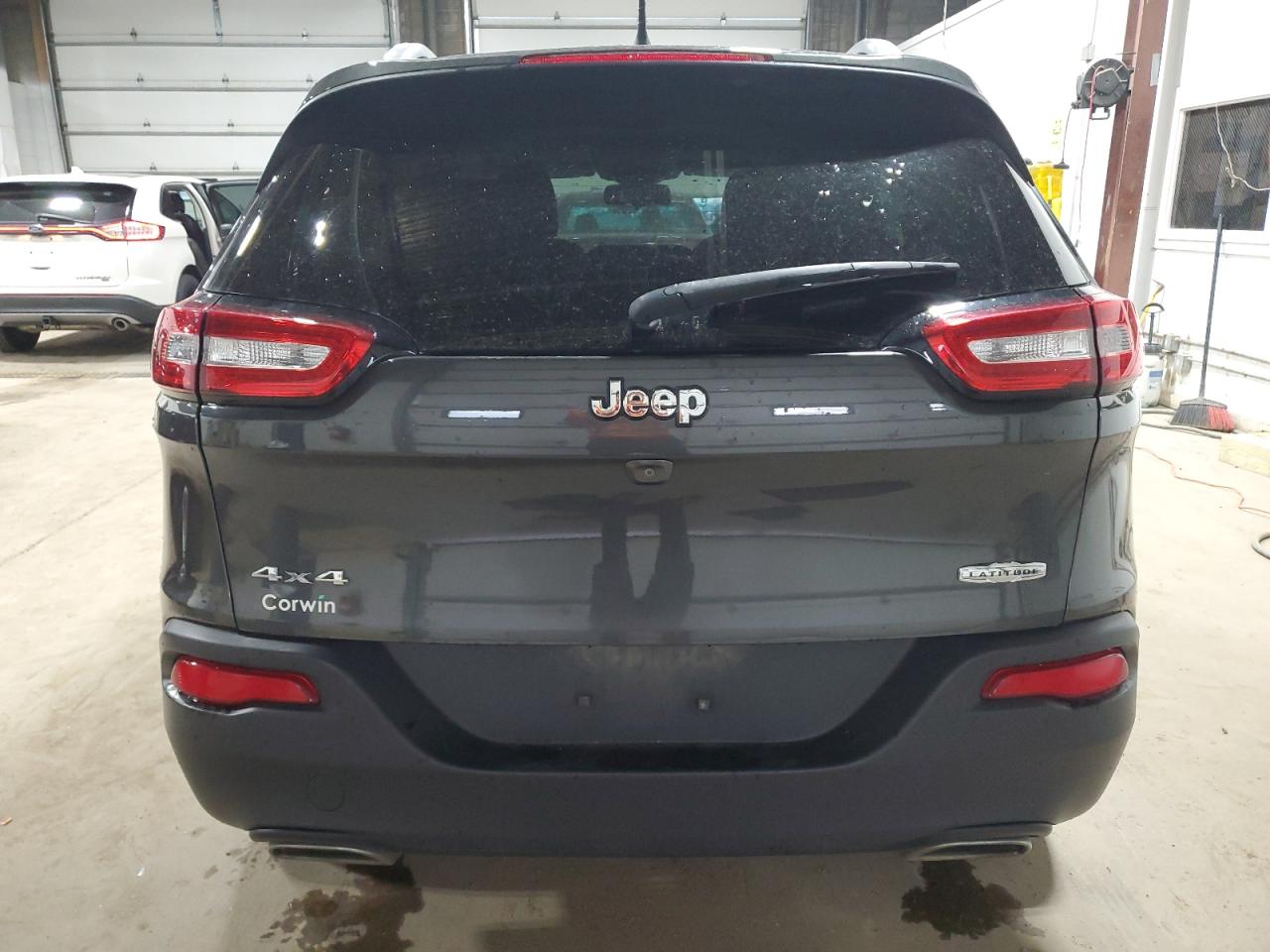 2015 Jeep Cherokee Latitude vin: 1C4PJMCS0FW571588