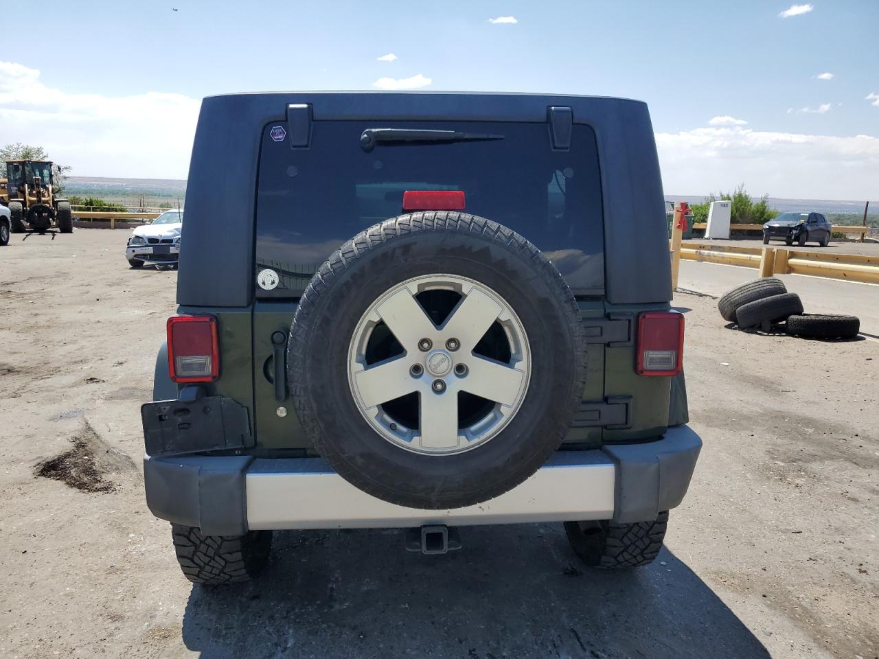 1J8GA59158L512490 2008 Jeep Wrangler Unlimited Sahara