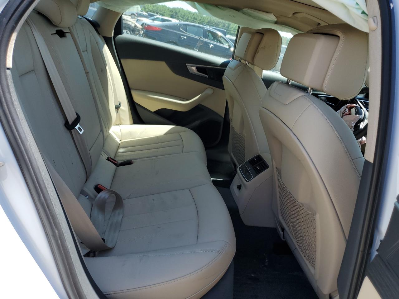 WAUKMAF48JA040378 2018 Audi A4 Premium