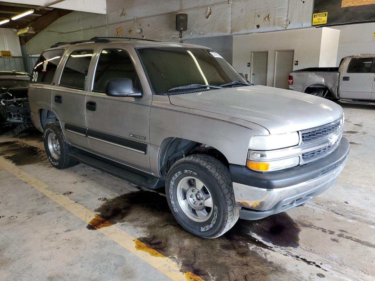 1GNEC13T21J224883 2001 Chevrolet Tahoe C1500