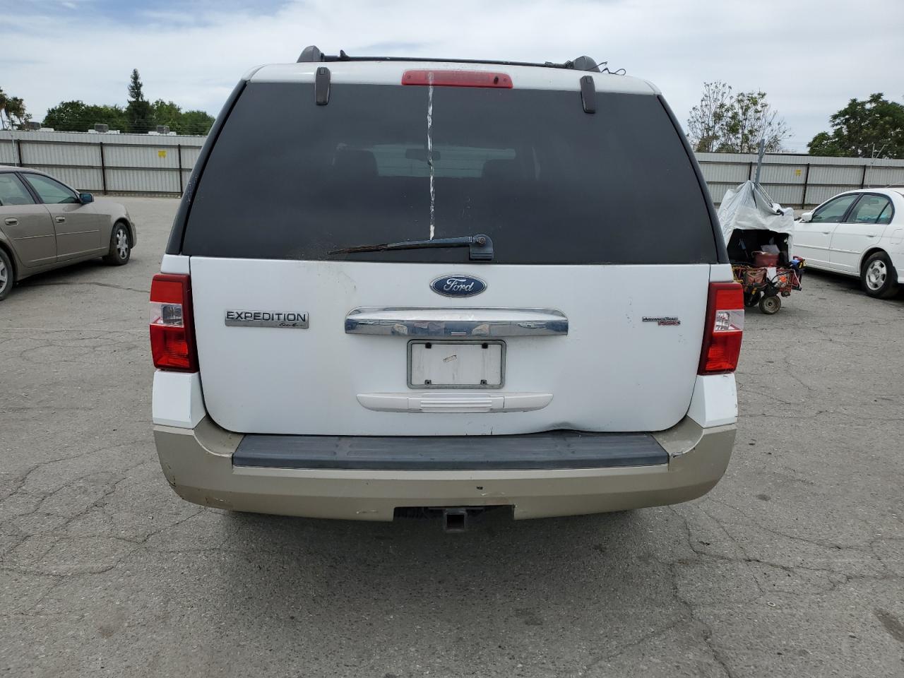 1FMFU17527LA57908 2007 Ford Expedition Eddie Bauer