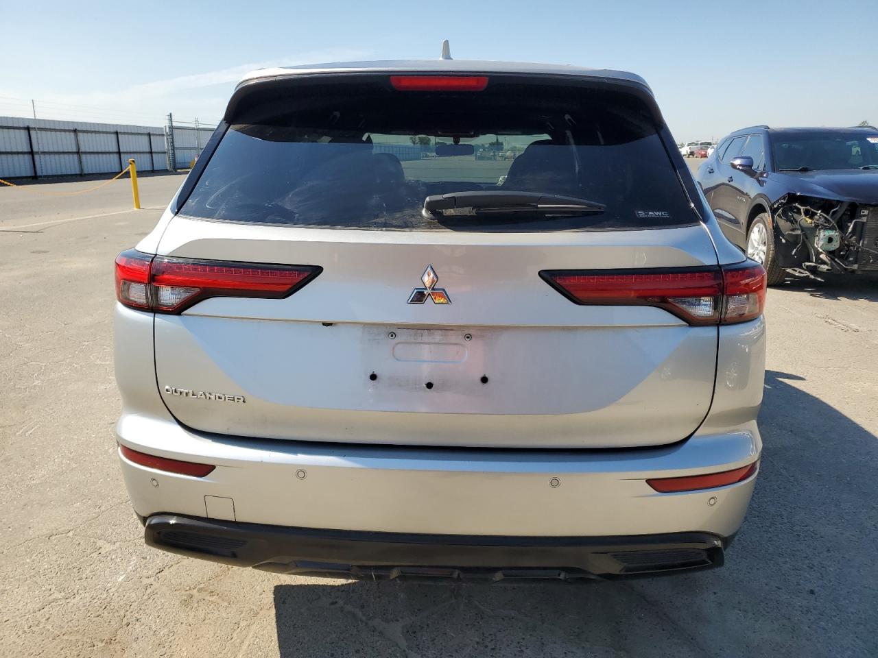 JA4J4UA86NZ070894 2022 Mitsubishi Outlander Se