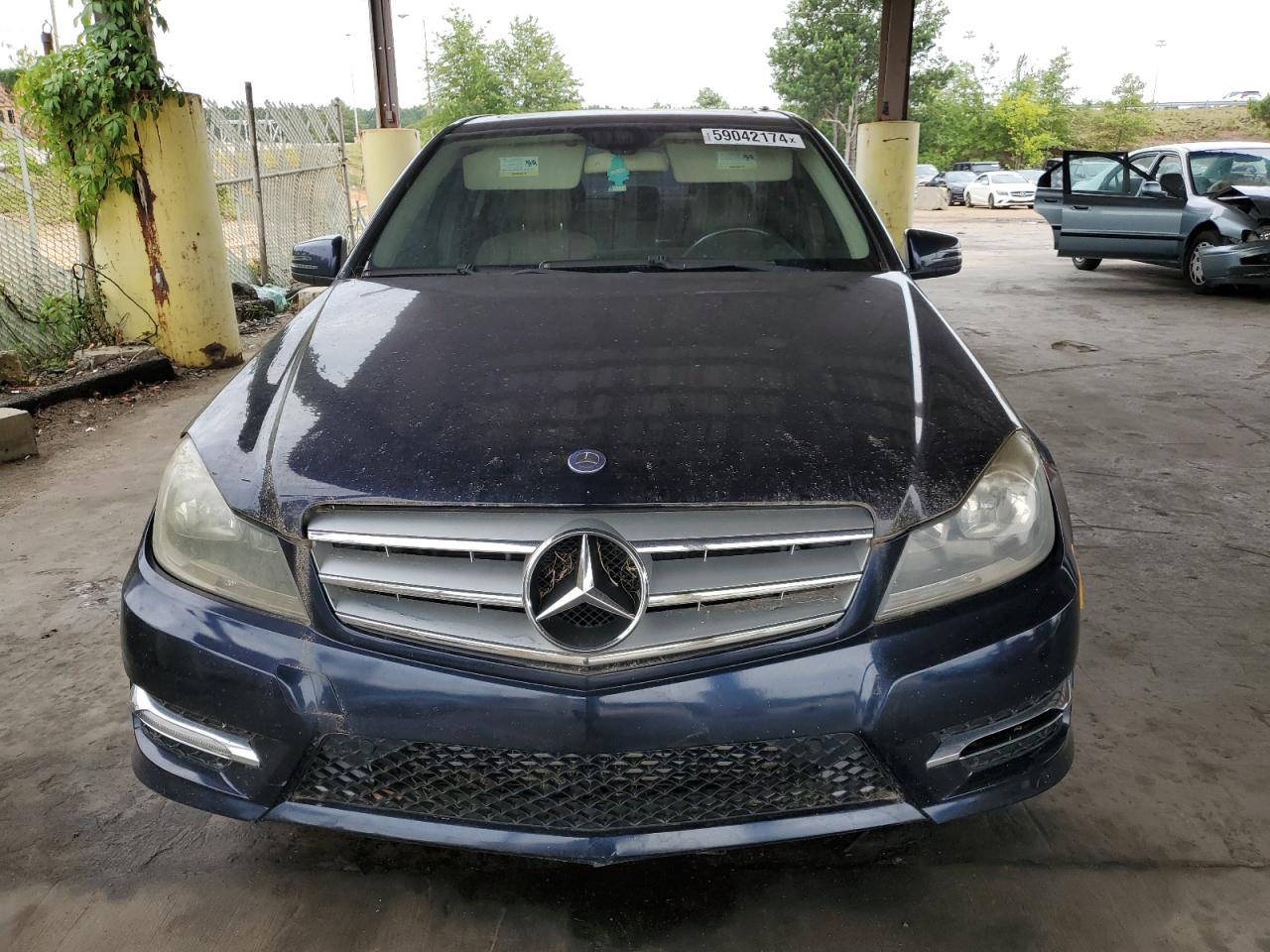 2012 Mercedes-Benz C 250 vin: WDDGF4HBXCR202179