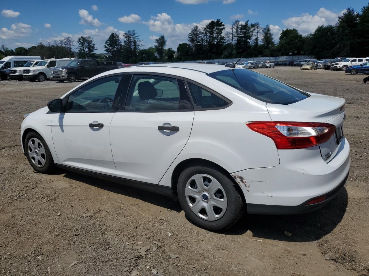 2014 Ford Focus S vin: 1FADP3E2XEL383028