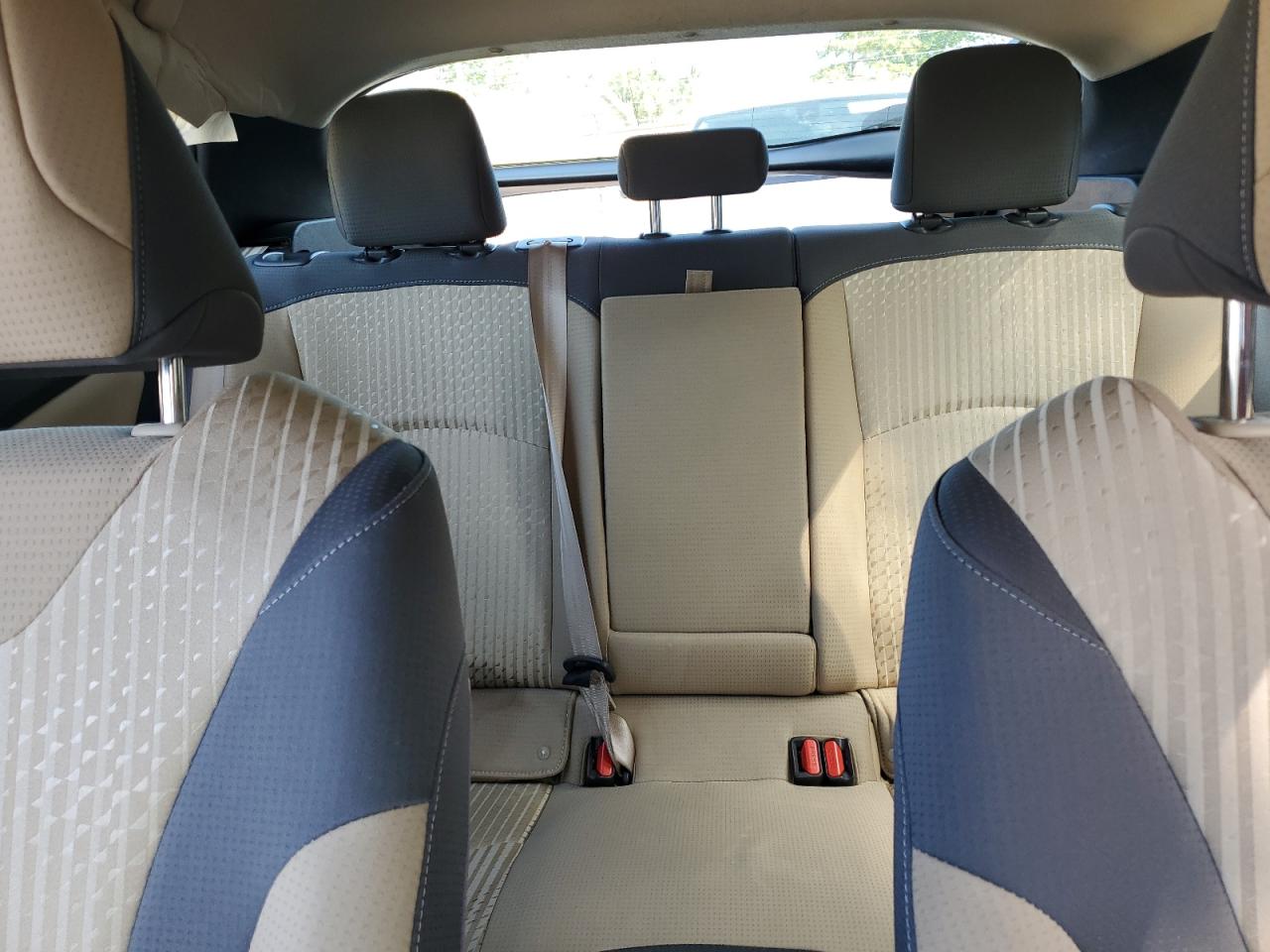 JTDKARFU5J3062319 2018 Toyota Prius