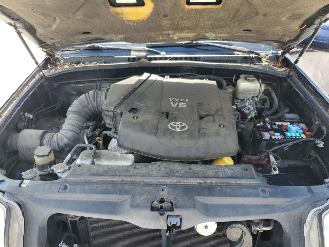 JTEBU17R858040984 2005 Toyota 4Runner Limited