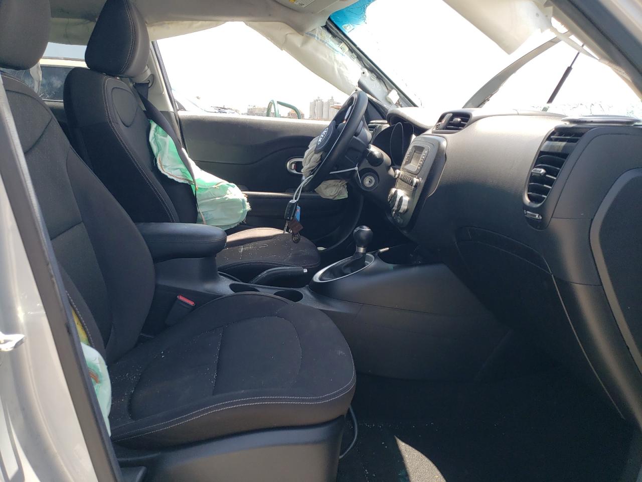 KNDJN2A2XG7874195 2016 Kia Soul