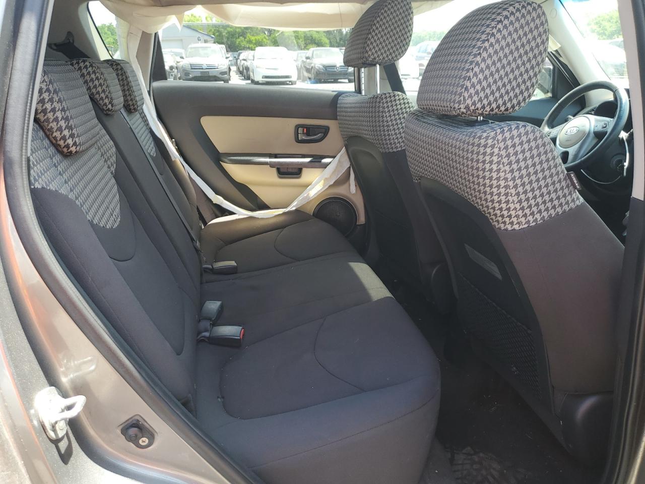 KNDJT2A20A7191628 2010 Kia Soul +