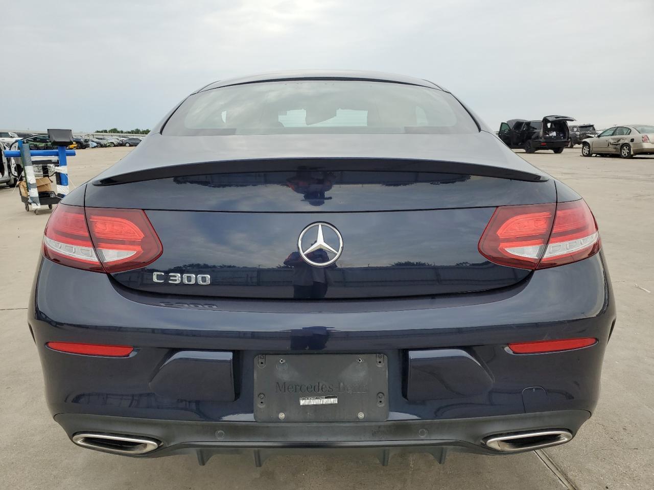 WDDWJ8DBXKF774490 2019 Mercedes-Benz C 300