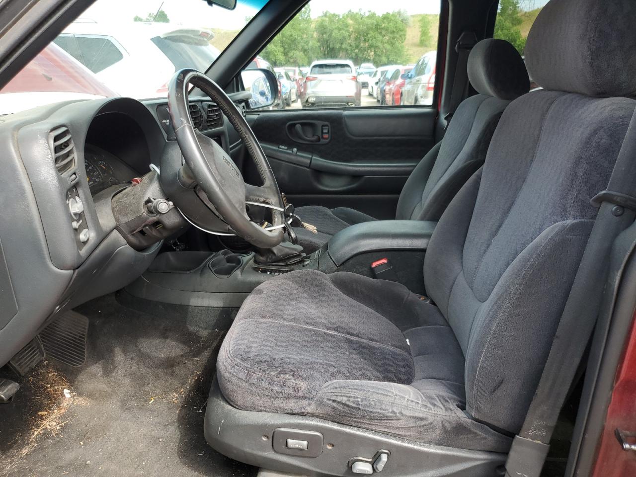 1GKDT13W212206235 2001 GMC Jimmy