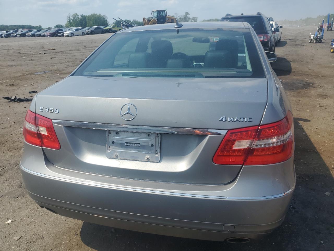 WDDHF8HBXAA076073 2010 Mercedes-Benz E 350 4Matic
