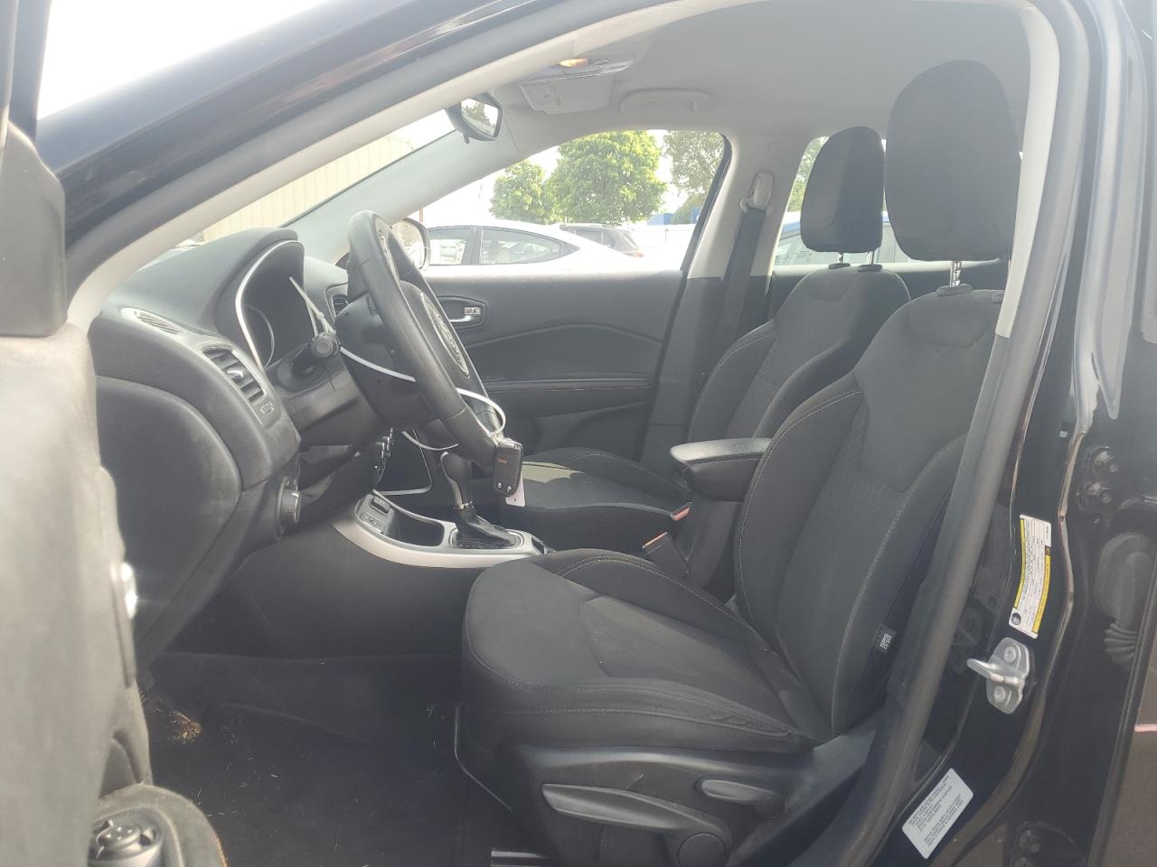 3C4NJCAB3JT140004 2018 Jeep Compass Sport