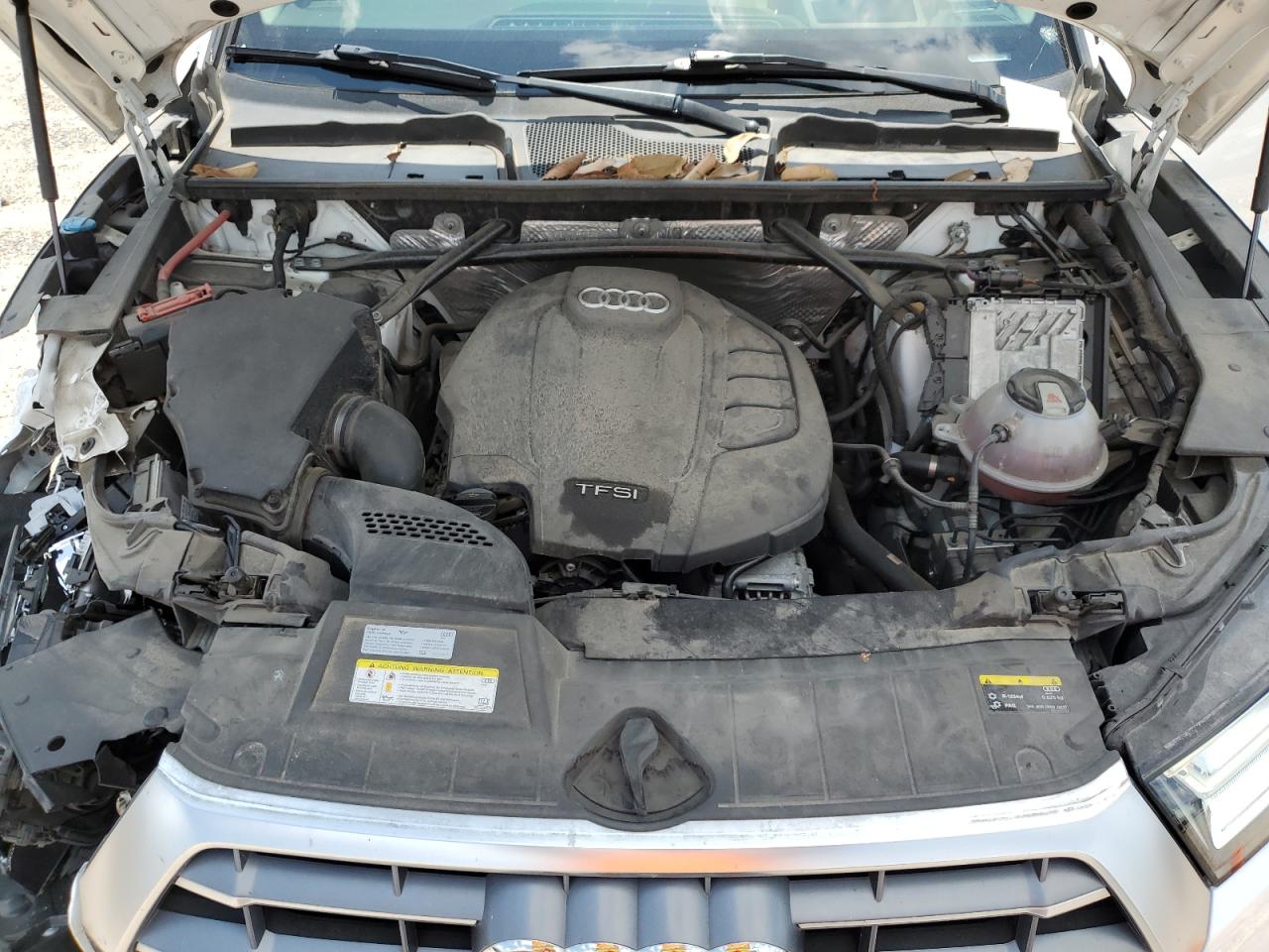 WA1CNAFY9J2053880 2018 Audi Q5 Prestige