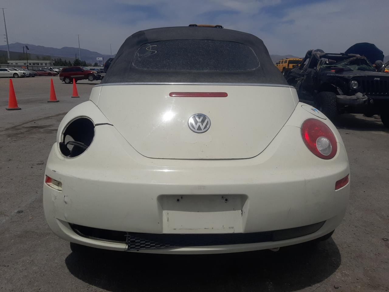 3VWFF31Y97M420892 2007 Volkswagen New Beetle Triple White