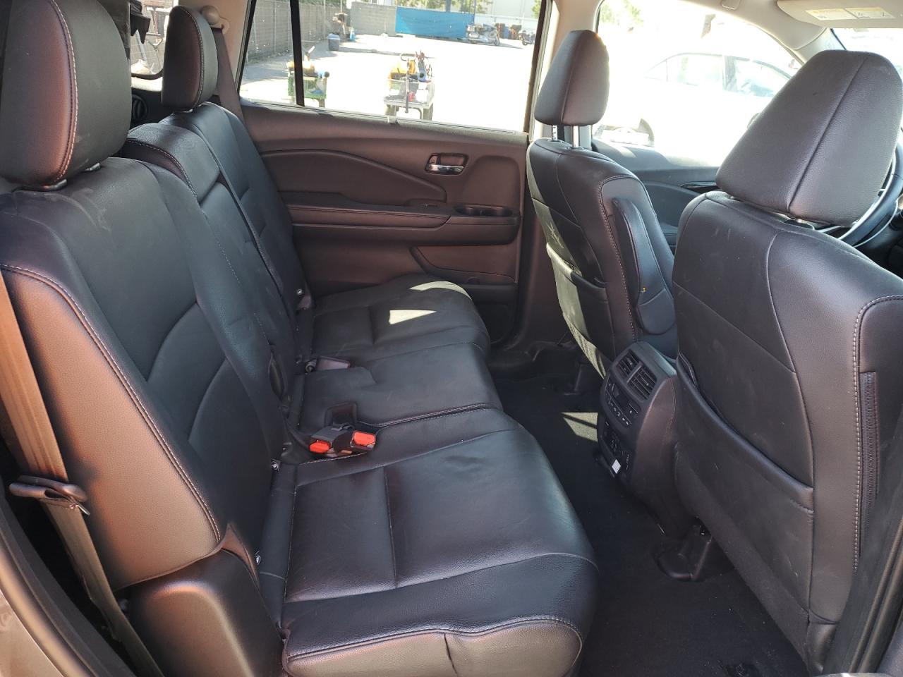 5FNYF5H92KB014391 2019 Honda Pilot Touring