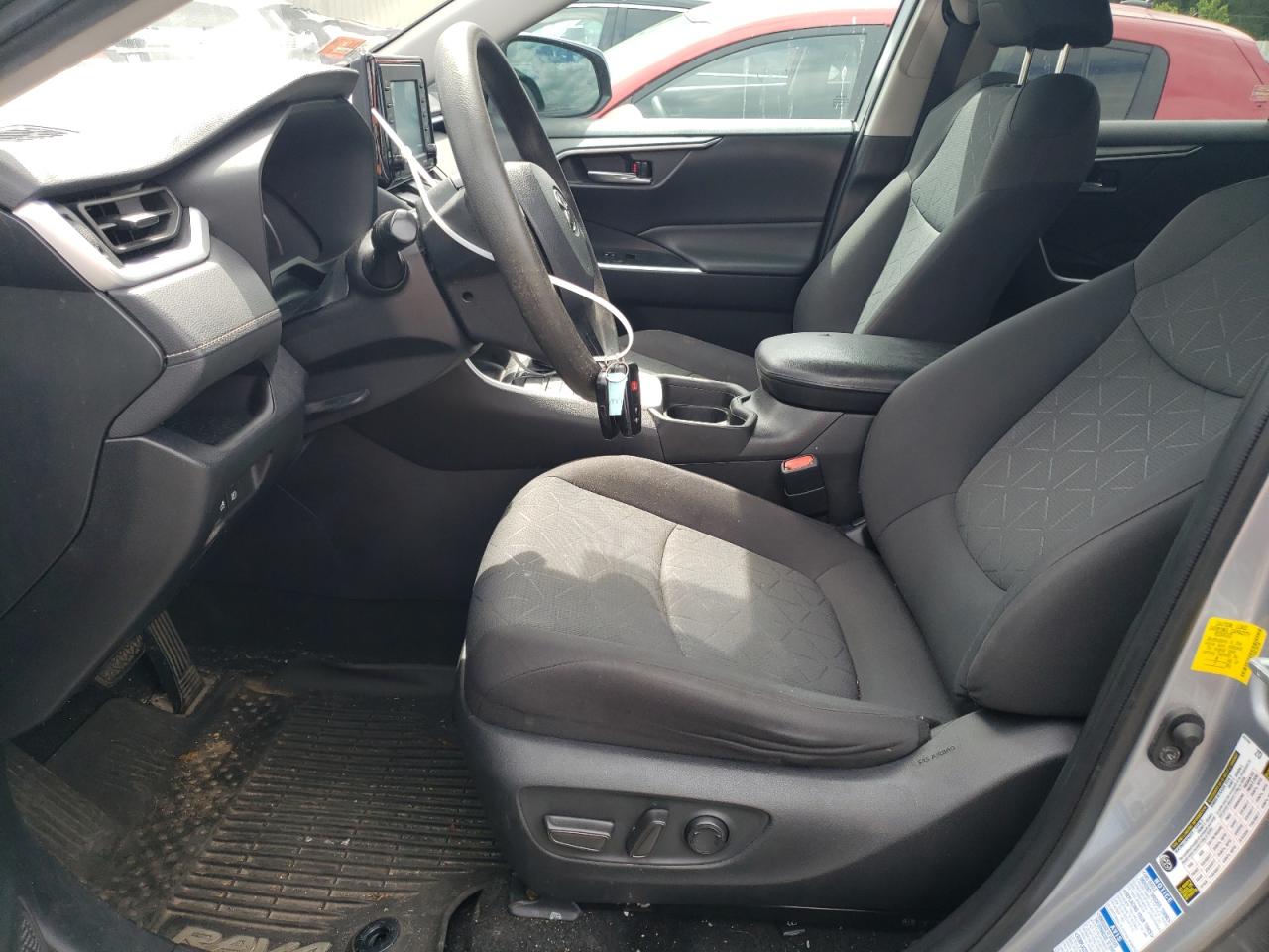 2T3P1RFV4MC149730 2021 Toyota Rav4 Xle