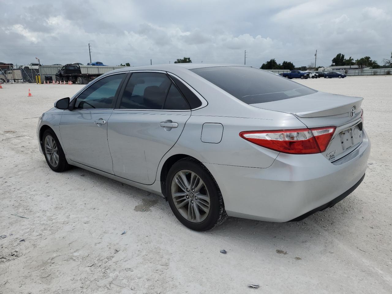 4T1BF1FK5HU359933 TOYOTA CAMRY 2017