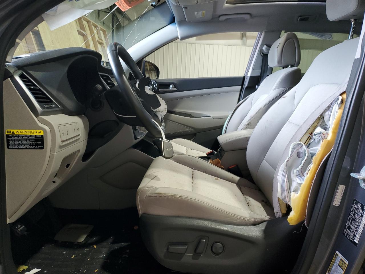 KM8J3CA2XJU689015 2018 Hyundai Tucson Value