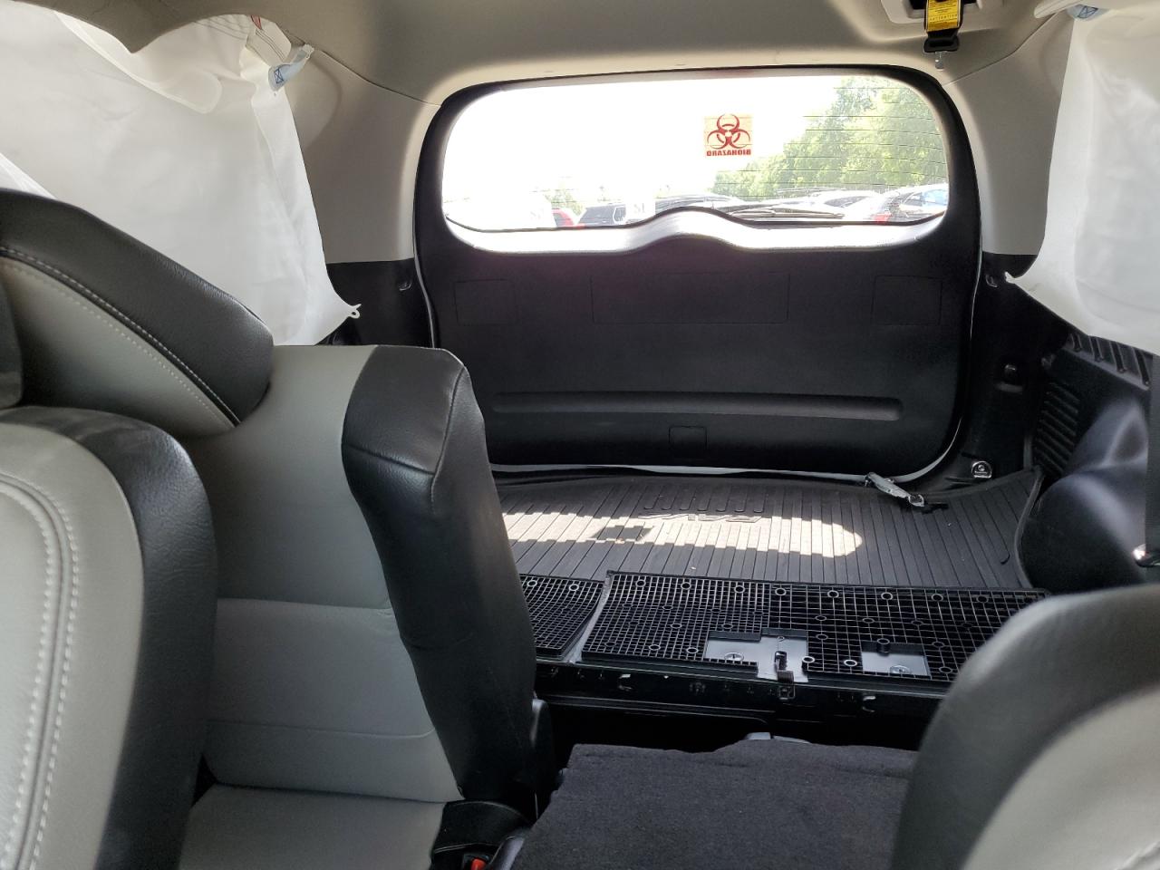 2T3RFREV0HW669617 2017 Toyota Rav4 Xle