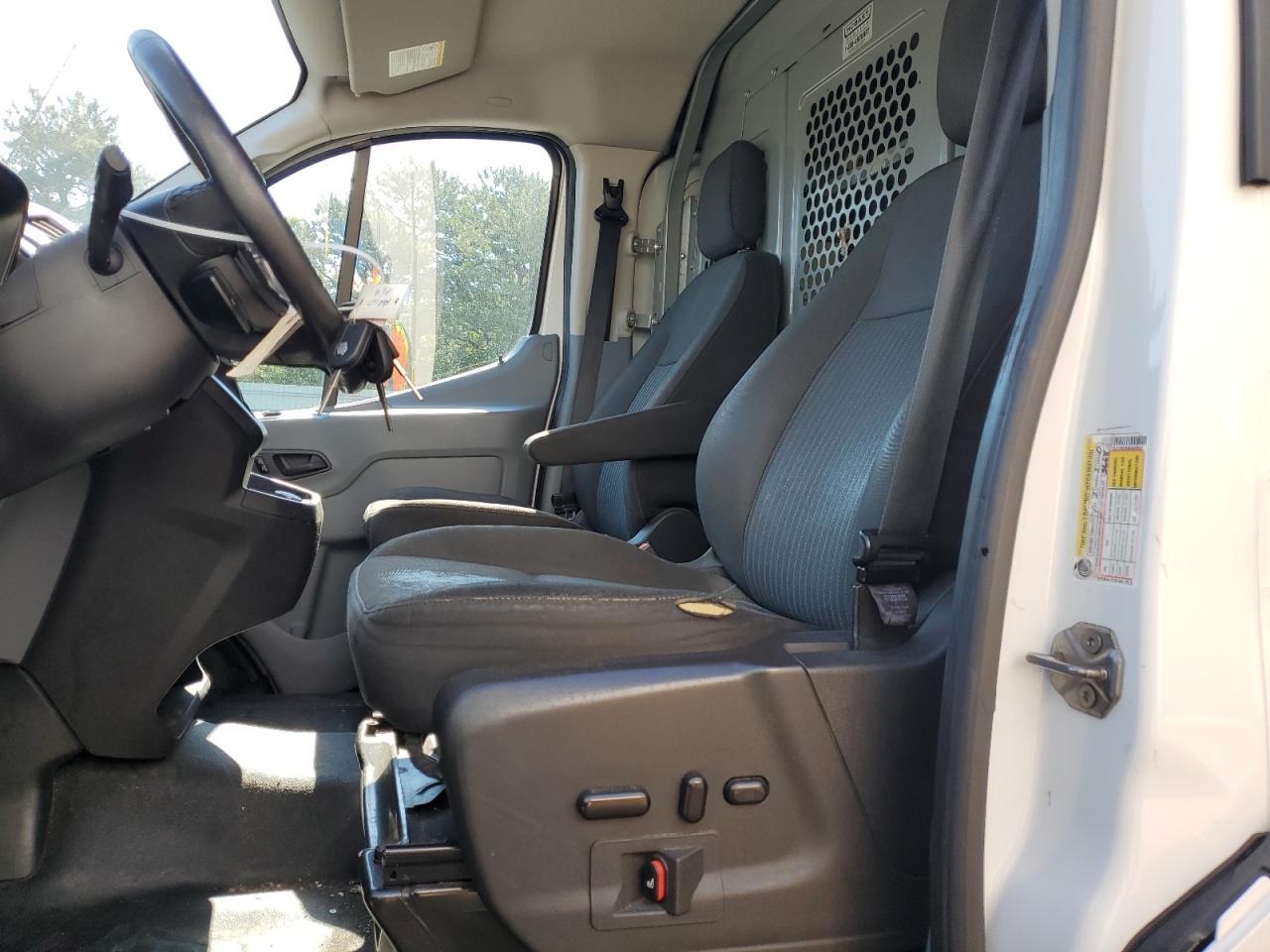 1FTYR1ZM2HKA44960 FORD TRANSIT 2017