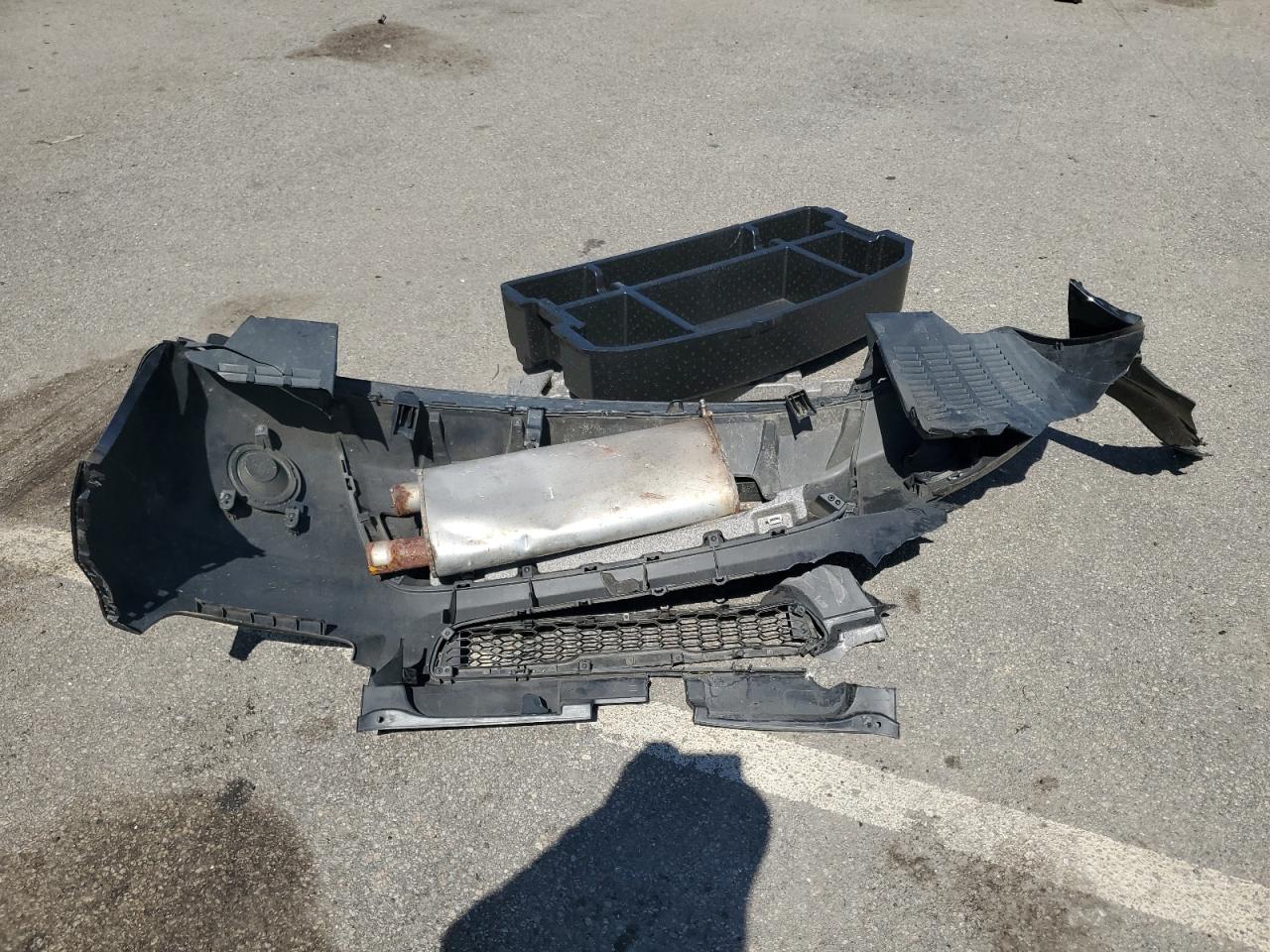 KNDJT2A21B7294977 2011 Kia Soul +