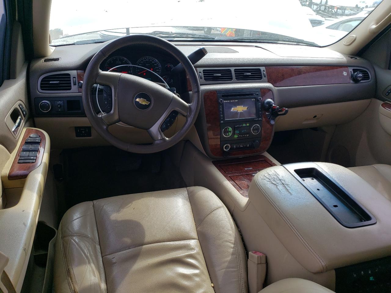 1GNSCCE02DR165051 2013 Chevrolet Tahoe C1500 Ltz