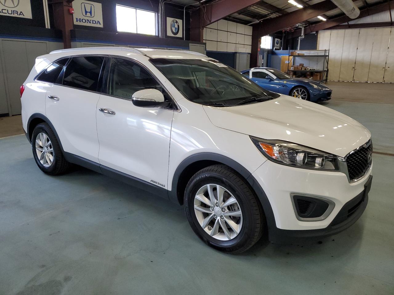 2016 Kia Sorento Lx vin: 5XYPGDA5XGG003178