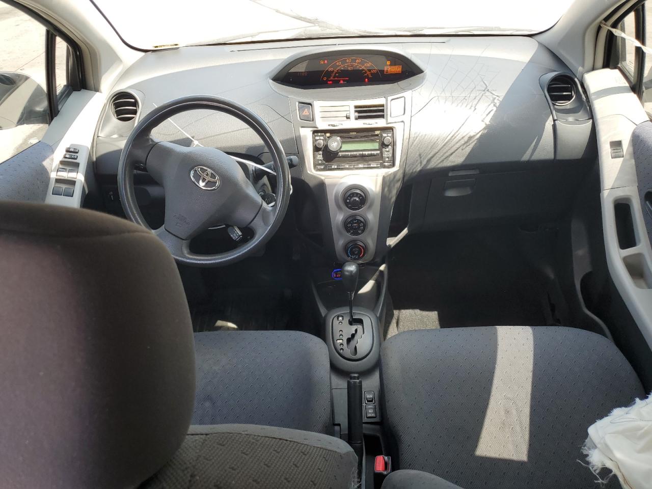 JTDKT4K34B5330082 2011 Toyota Yaris