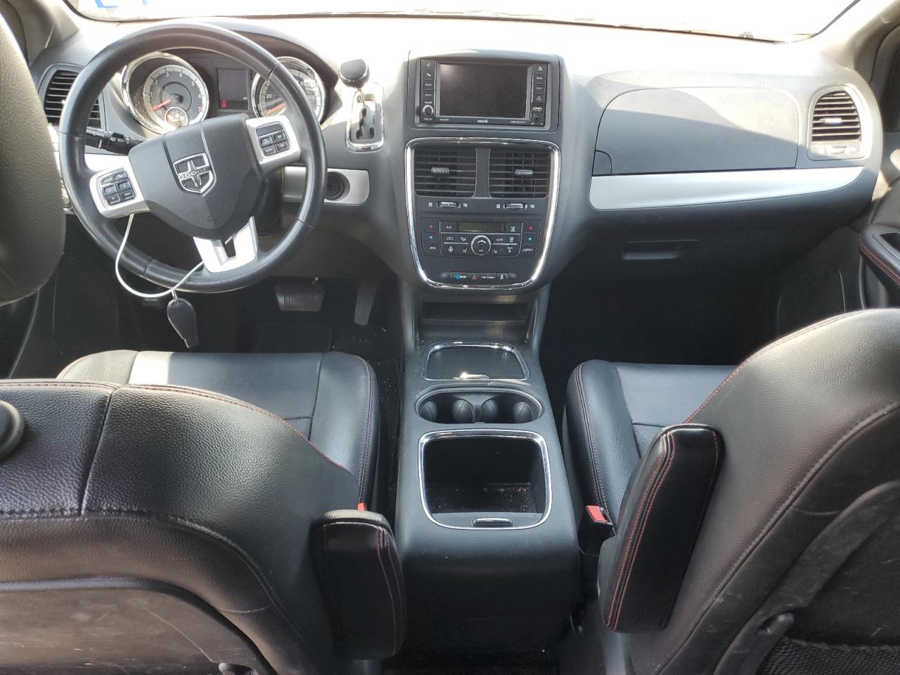 2C4RDGEG8HR716088 2017 Dodge Grand Caravan Gt