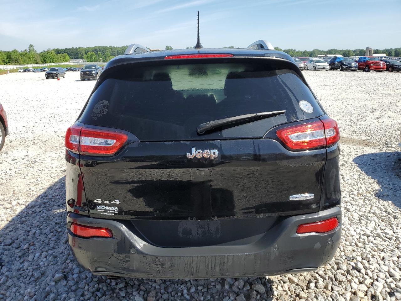 2017 Jeep Cherokee Latitude vin: 1C4PJMCB1HW606836