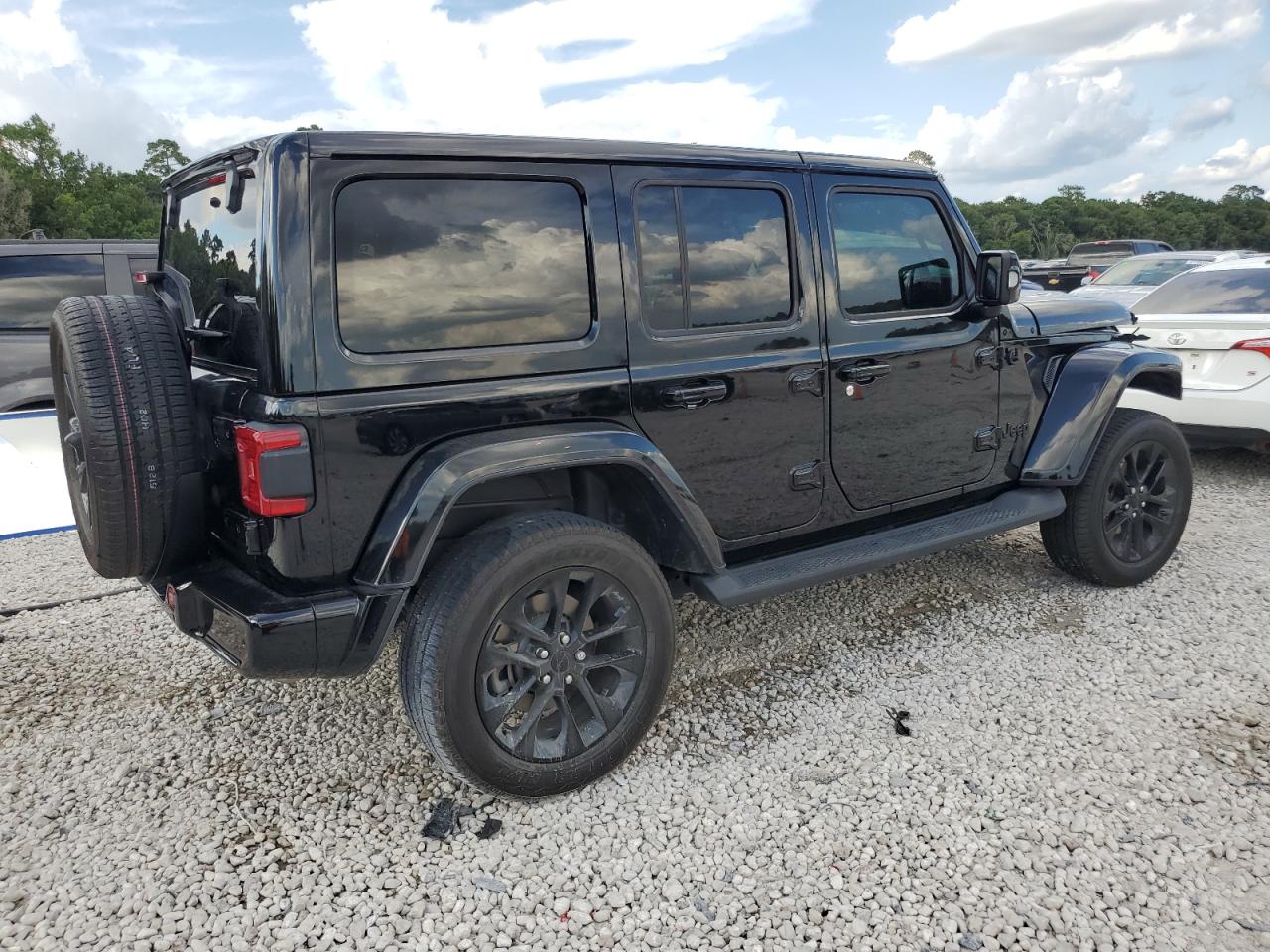 2022 Jeep WRANGLER, SAHARA