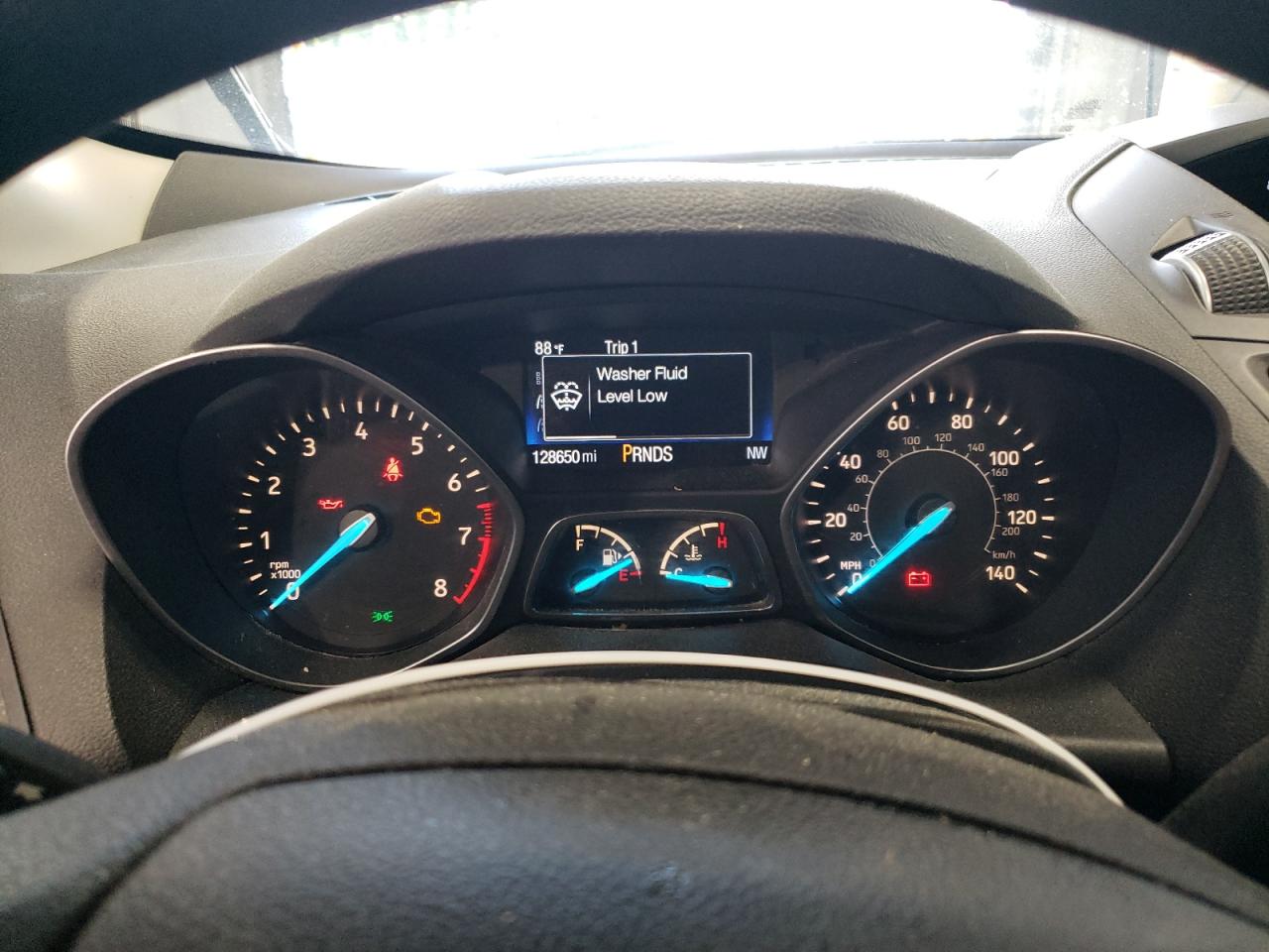 1FMCU0GDXHUA40435 FORD ESCAPE 2017
