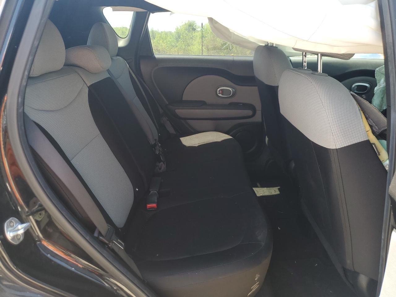 KNDJN2A24H7495498 2017 Kia Soul