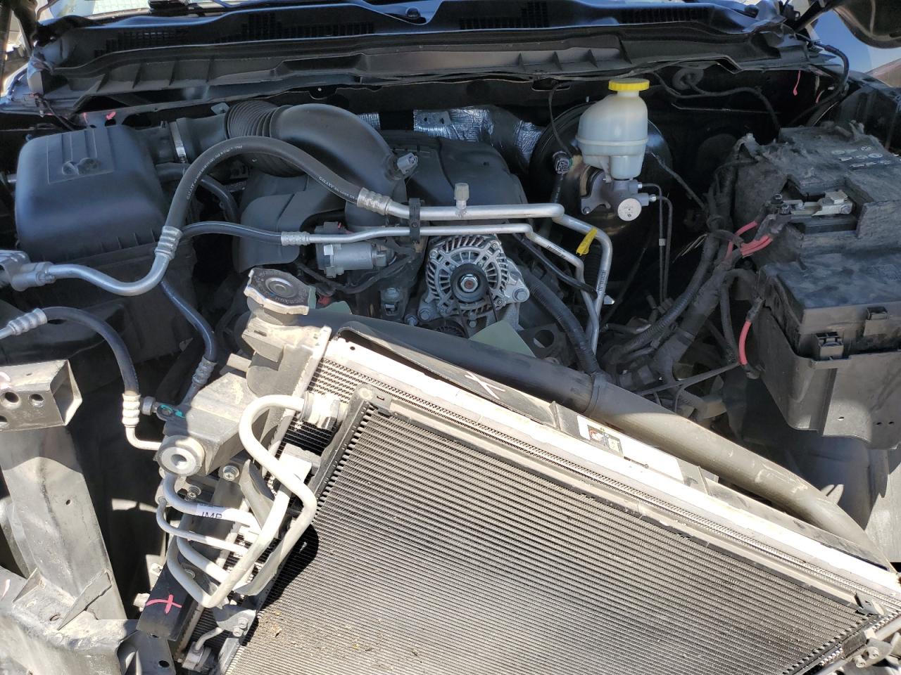 3C6JR6CT0HG783015 2017 Ram 1500 Sport