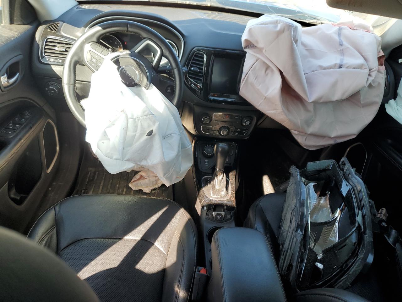 3C4NJDCBXLT164113 2020 Jeep Compass Limited