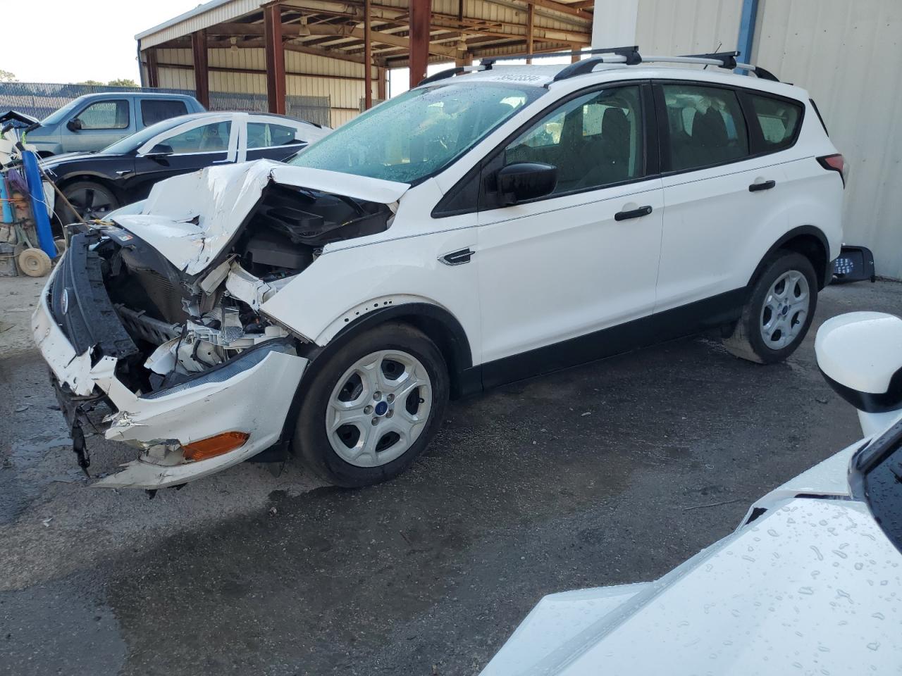 1FMCU0F75HUB97107 FORD ESCAPE 2017