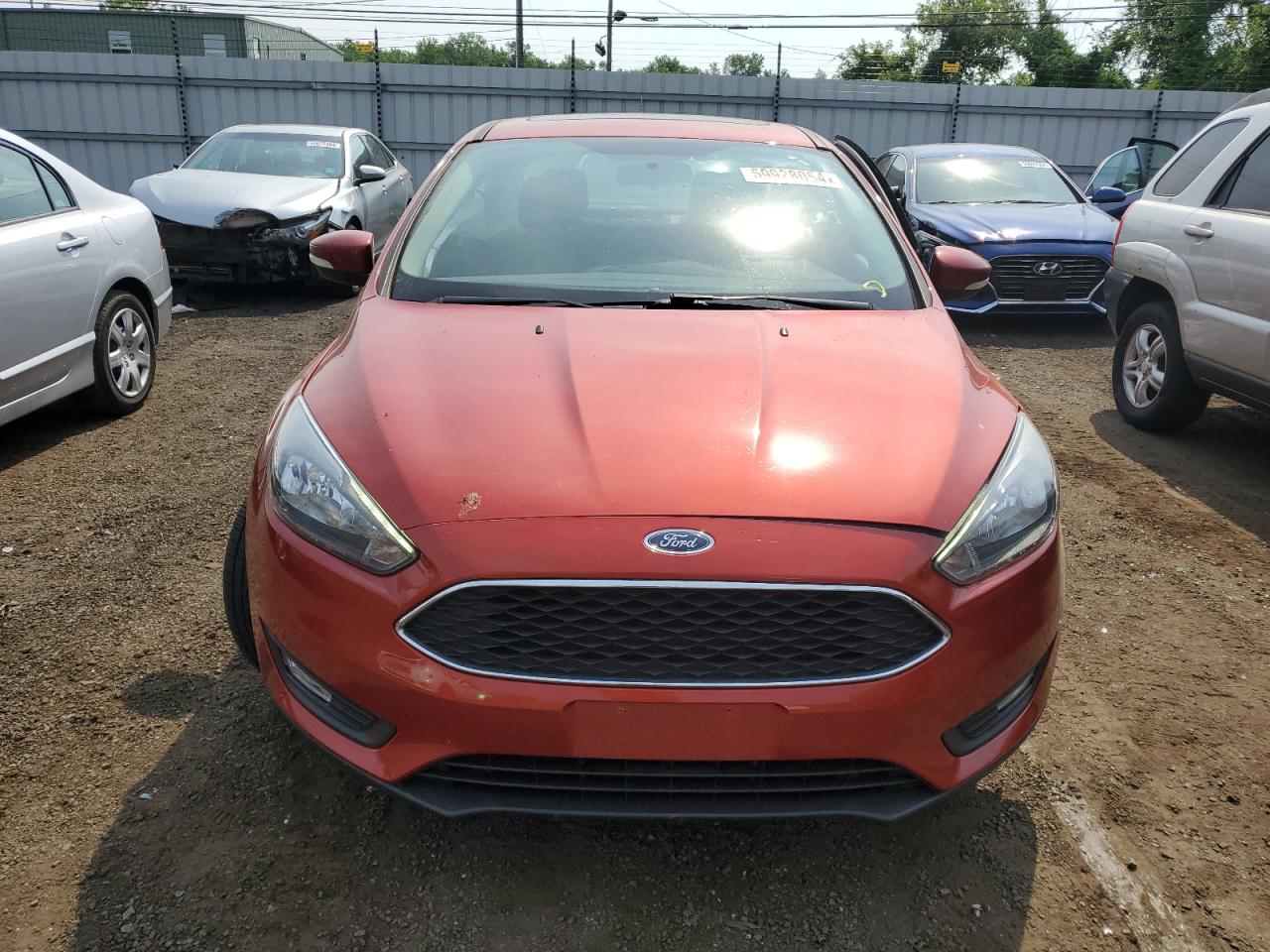 2018 Ford Focus Sel vin: 1FADP3H28JL267462