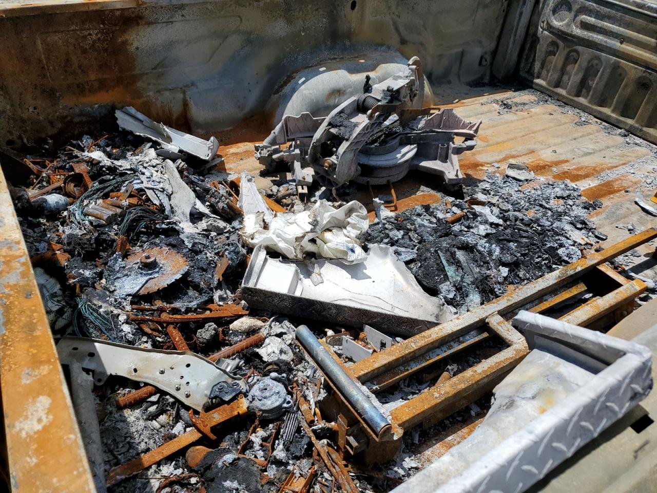 3C6JR6DG9HG572946 2017 Ram 1500 St