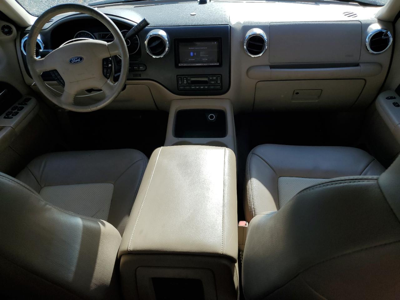 1FMFU17545LA73475 2005 Ford Expedition Eddie Bauer