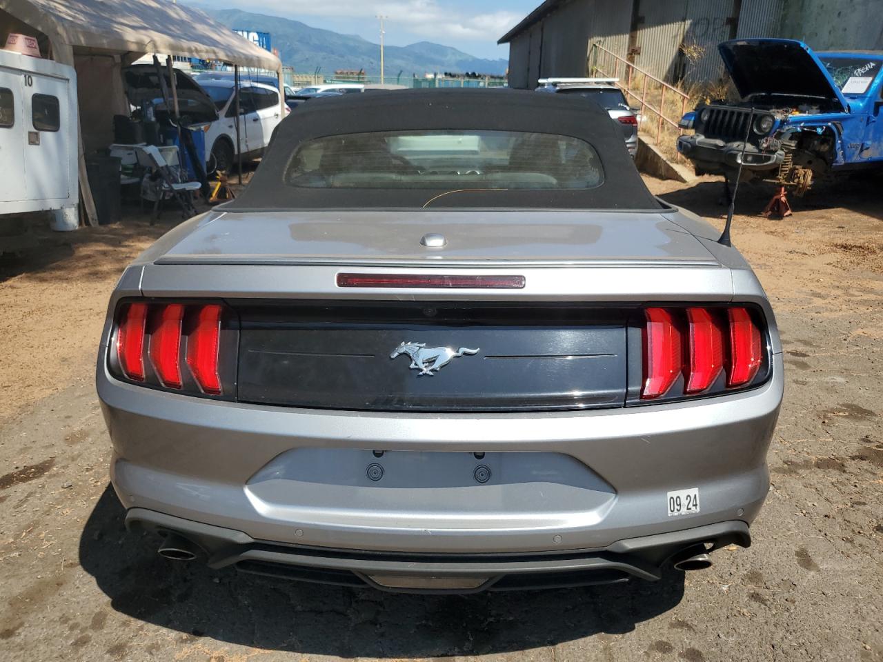 2022 Ford Mustang vin: 1FATP8UH6N5121297