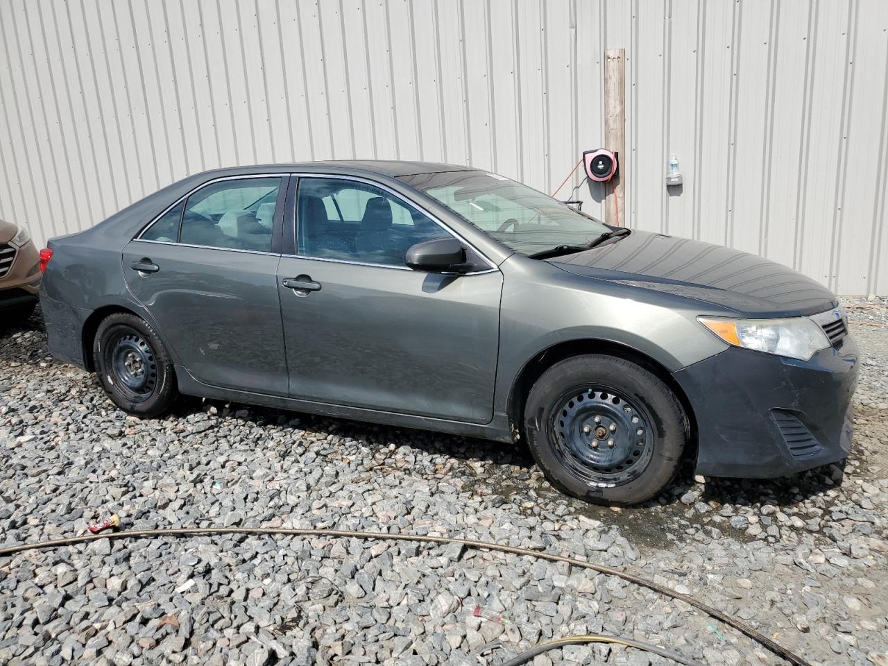 2014 Toyota Camry L vin: 4T4BF1FK0ER355760