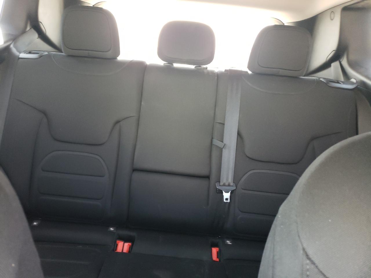 ZACCJABB0JPJ60399 2018 Jeep Renegade Latitude